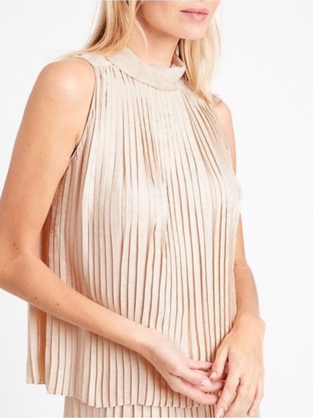 Banana Republic NWT* Pleated Sleeveless Mock Neck Top - Cream